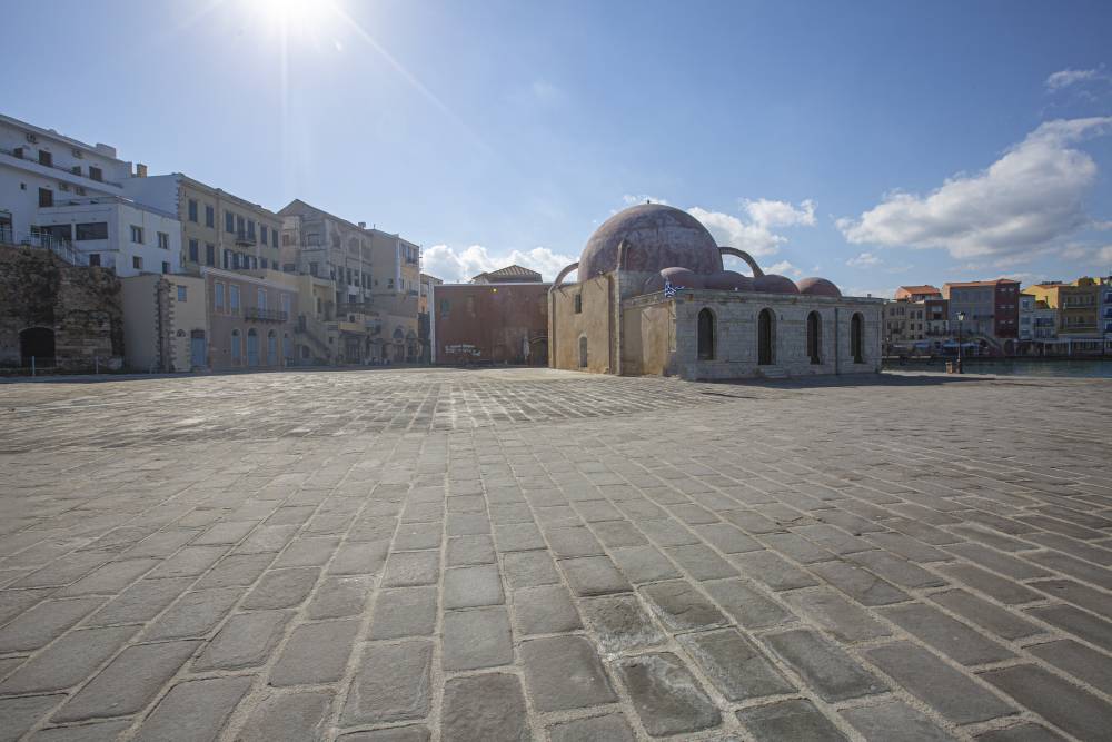 Πλατεία «Γυαλί Τζαμί»